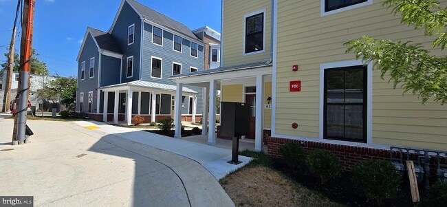 Building Photo - 8 Chapel Alley