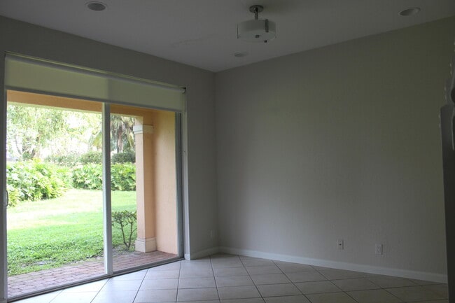 Building Photo - 7417 Brielle Dr