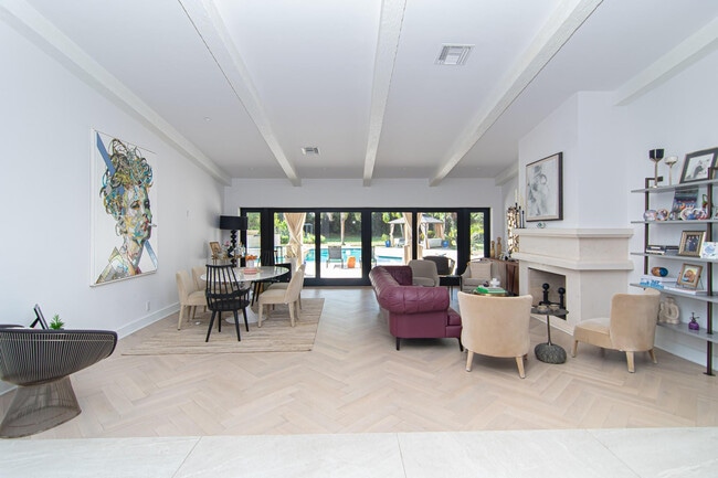 Building Photo - 8208 Twin Lake Dr