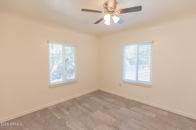 Building Photo - 330 E 14th St