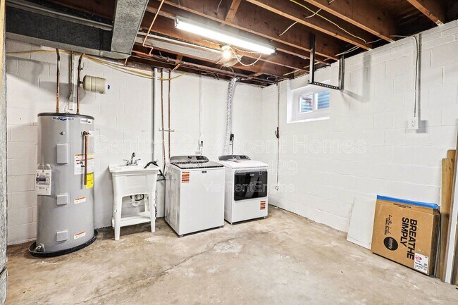 Building Photo - 7245 Reservoir Rd