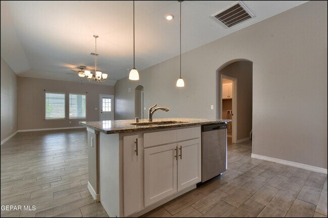 Building Photo - 917 Odle Pl