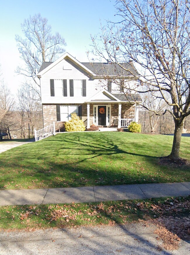 Building Photo - 261 Rock Ridge Rd