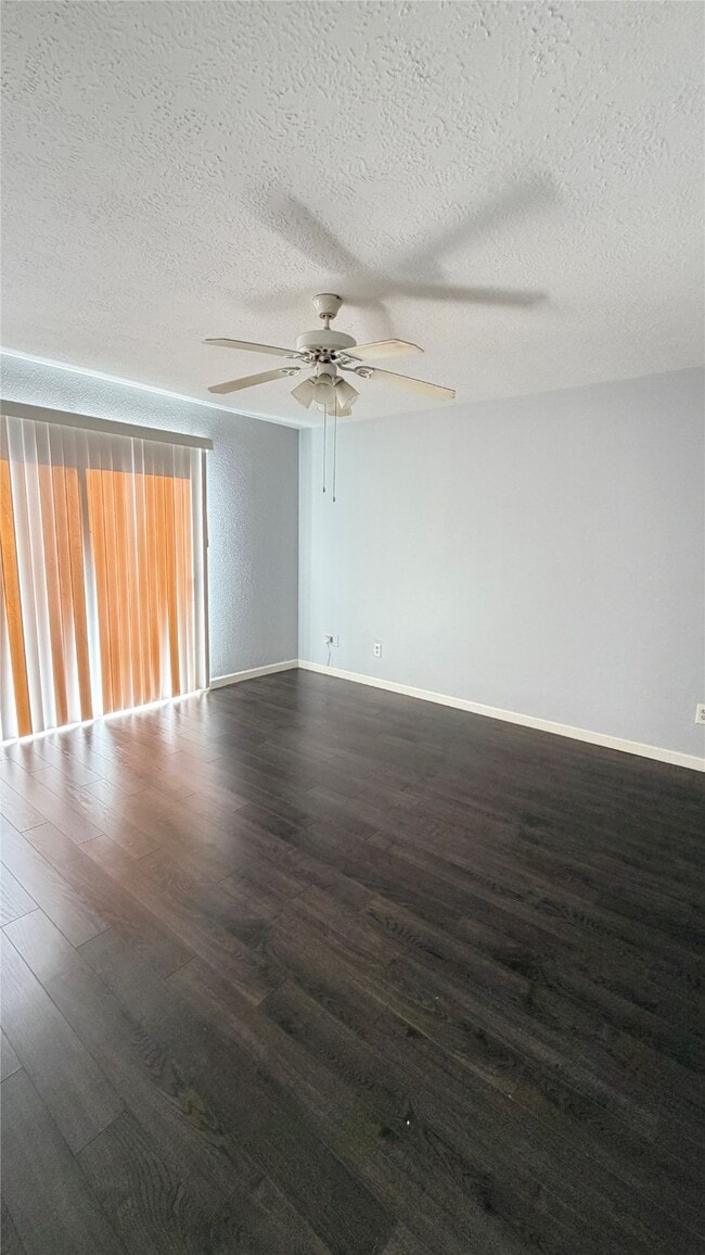 Building Photo - 15911 Alta Mar Dr