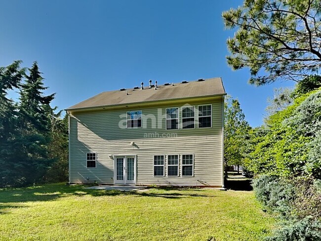 Building Photo - 6165 Ambercrest Ct