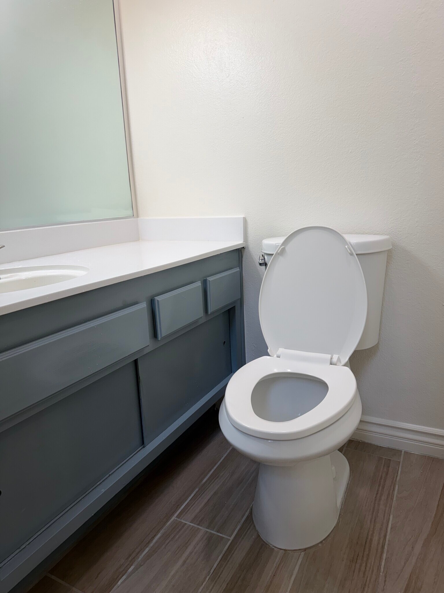 Building Photo - 3832 Chelsea Dr