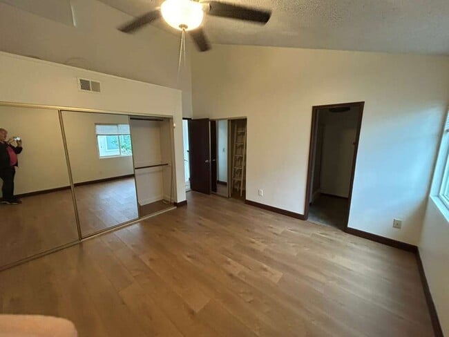 Upstairs Master Bedroom4 - 1328 9th St