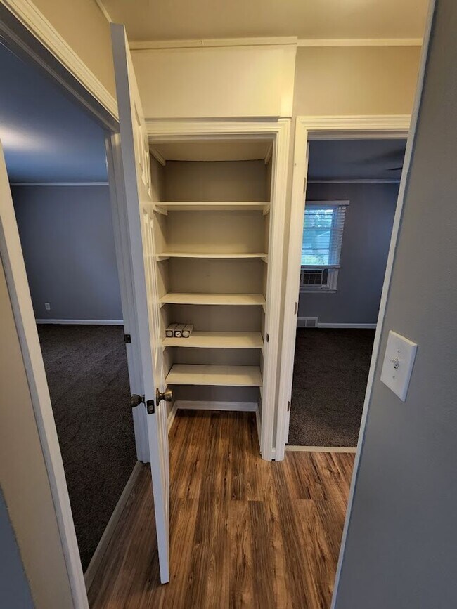 Building Photo - 2 bed 1 bath Ferndale ranch