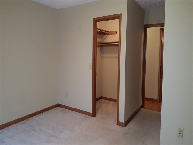 Building Photo - 2630 Alexander Ct