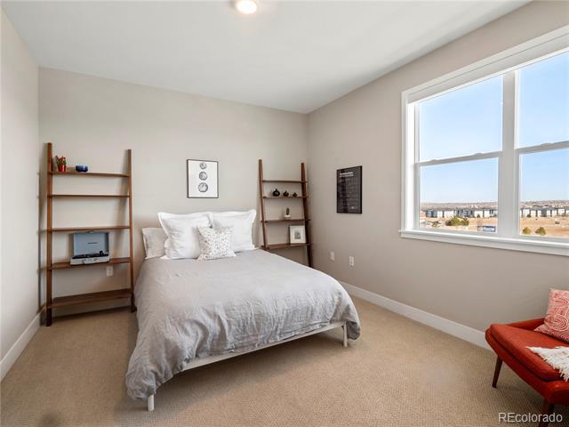 Building Photo - 210 S Cherrywood Dr