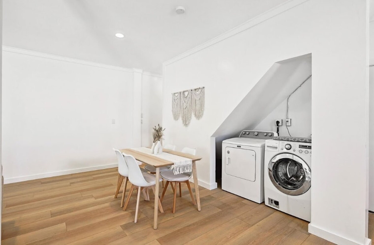 Building Photo - 3322 Darby Ln