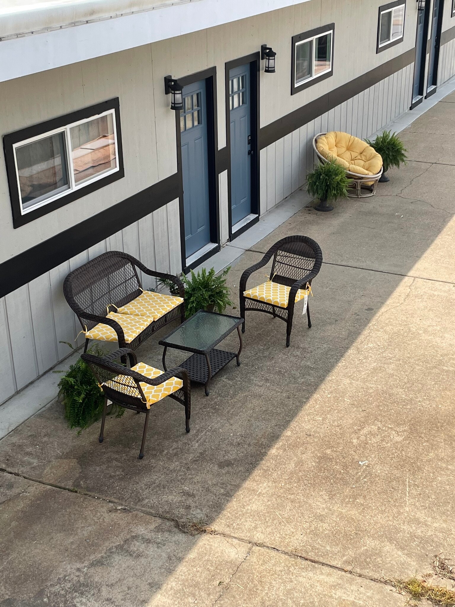 Outside patio area - 475 S Hickory St