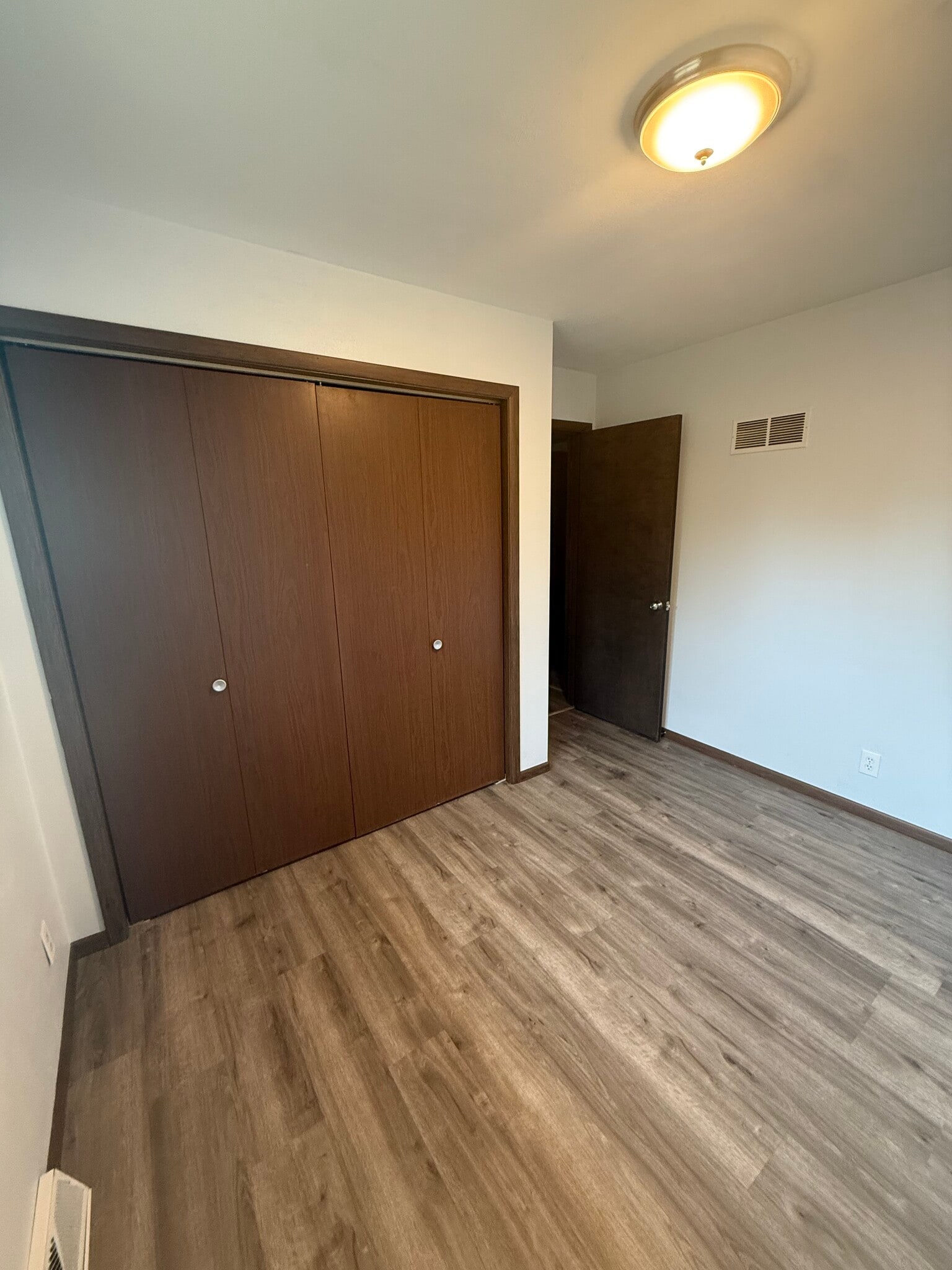 Bedroom 2 - 1202 Knollcrest Dr