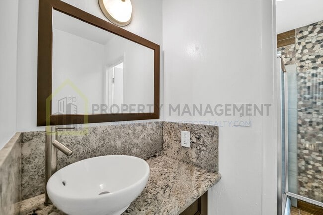 Building Photo - Charming 3-Bed Ranch Home with room for 4t...