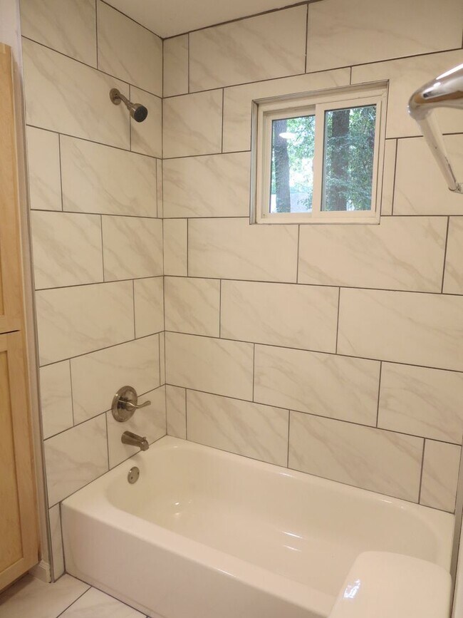 Building Photo - Aragona Village