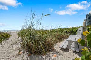 Building Photo - 3600 N Ocean Dr