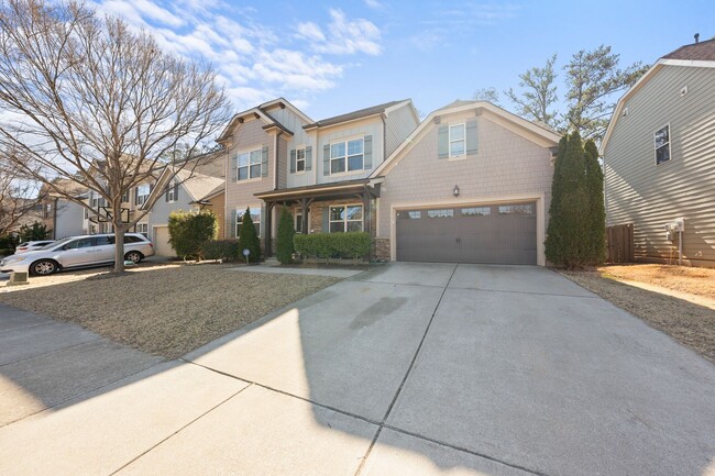 Building Photo - Stunning Apex Home with First-Floor Privat...