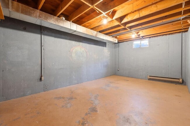 Building Photo - 2252 Avenue C