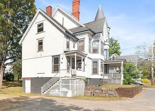 Building Photo - 30 Messer St