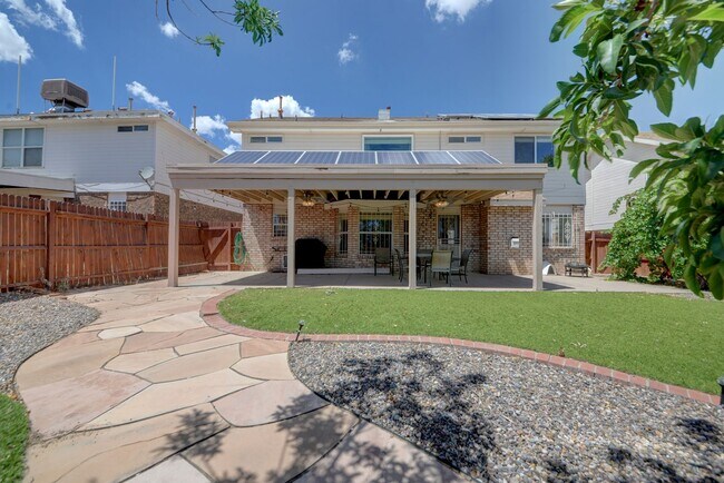 Building Photo - Fully Furnished 3-Bedroom Home Near Petroglyph Monument