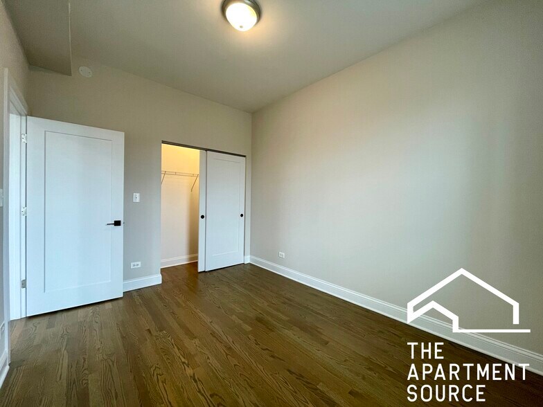 Building Photo - 3405 W Fullerton Ave