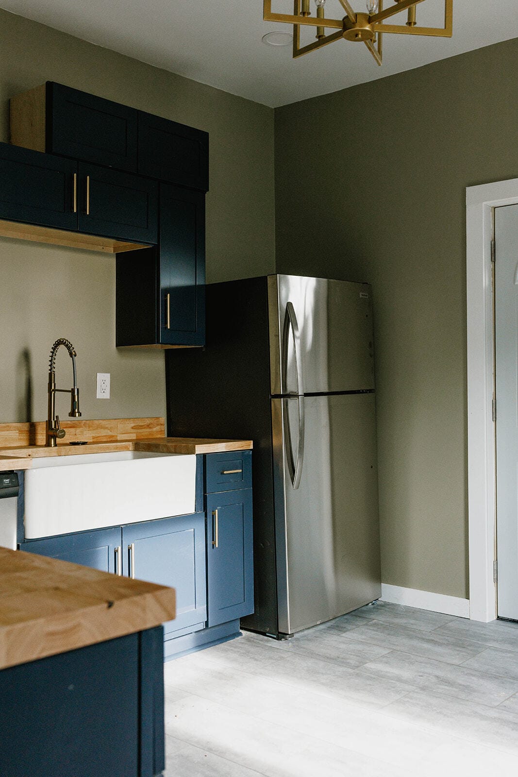 Building Photo - 503 Church St