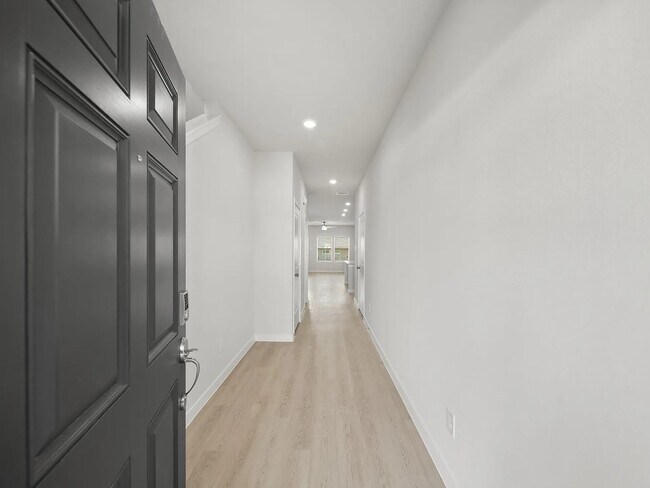 Building Photo - 11975 Wisteria Mdws Dr