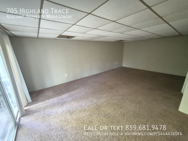 Building Photo - 705 Highland Trce