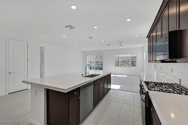 Building Photo - 73 Atrani Bay Ct