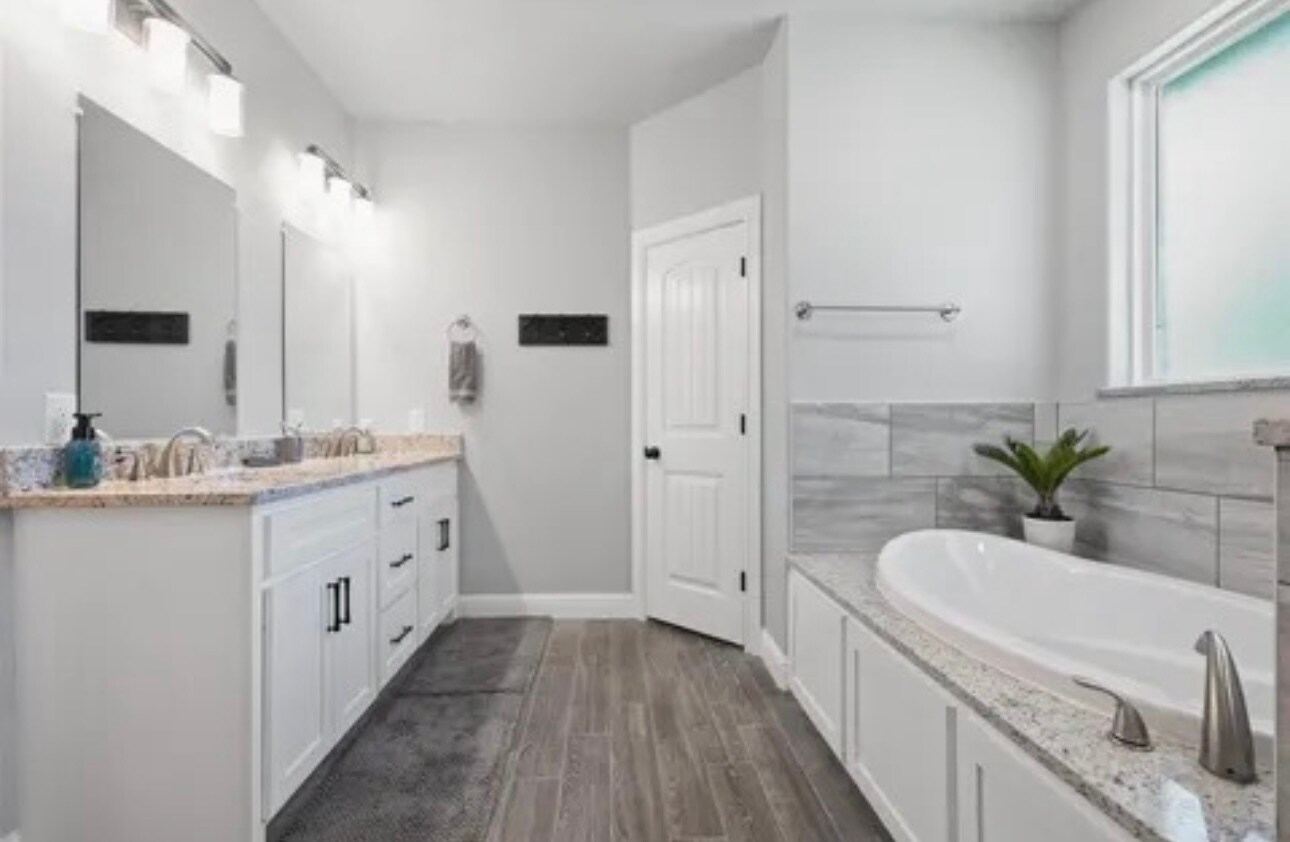 Building Photo - 1418 Cheyenne Trl