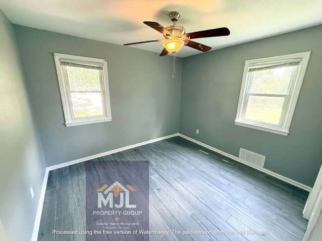 Building Photo - Updated 2 Bedroom/ 1 Bath Home in Belton *READY NOW*