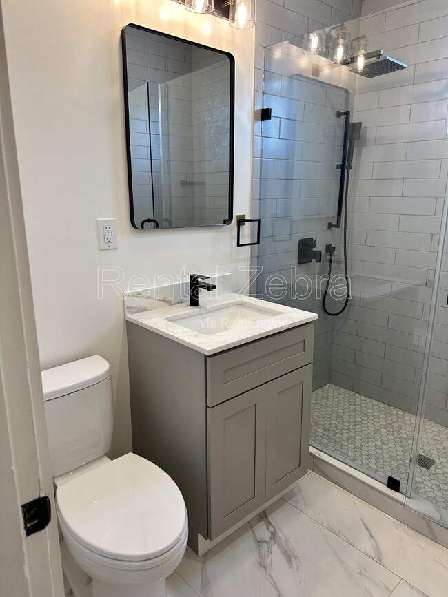 Building Photo - 1192 Pacific Ave