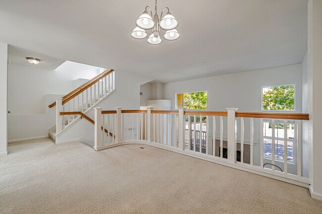 Building Photo - 4902 Hibernia Dr
