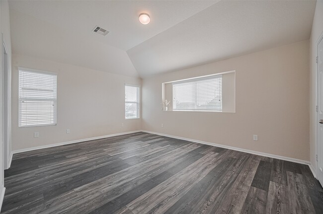 Building Photo - 2315 Zephyr Ln