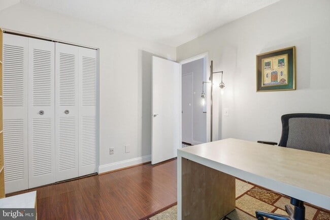 Building Photo - 1509 Farsta Ct