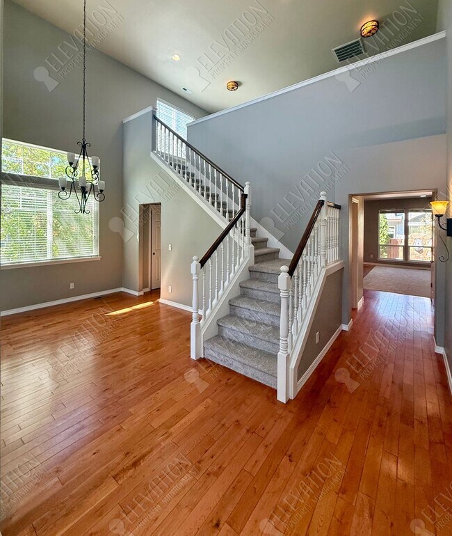 Building Photo - 60974 Snowbrush Dr
