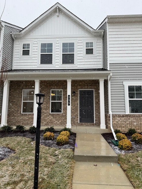 Building Photo - 235 Greenpark Rd