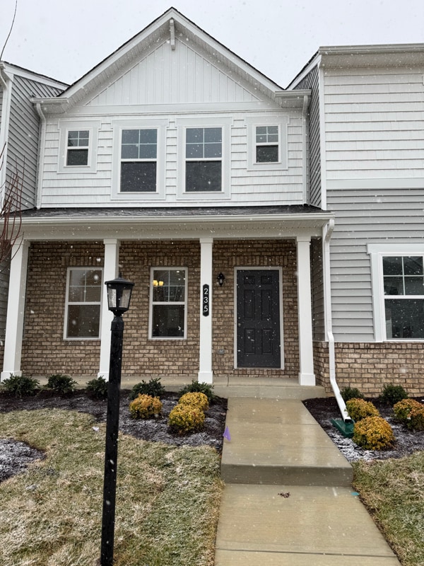 Building Photo - 235 Greenpark Rd