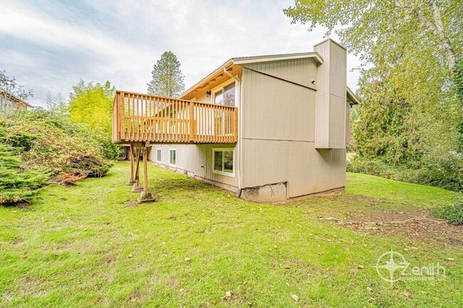Building Photo - 106 W Beacon Hill Dr