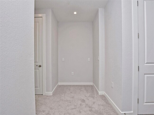 Building Photo - 12001 Vista Parke Dr