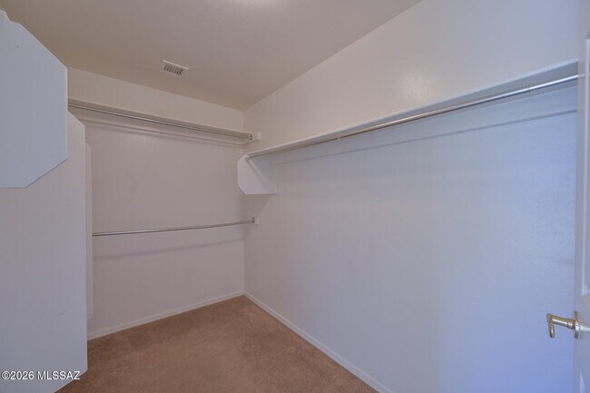 Building Photo - 2468 E Stone Stable Dr