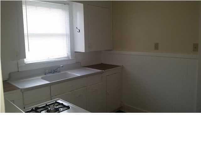 Building Photo - 70 Chieftain Way