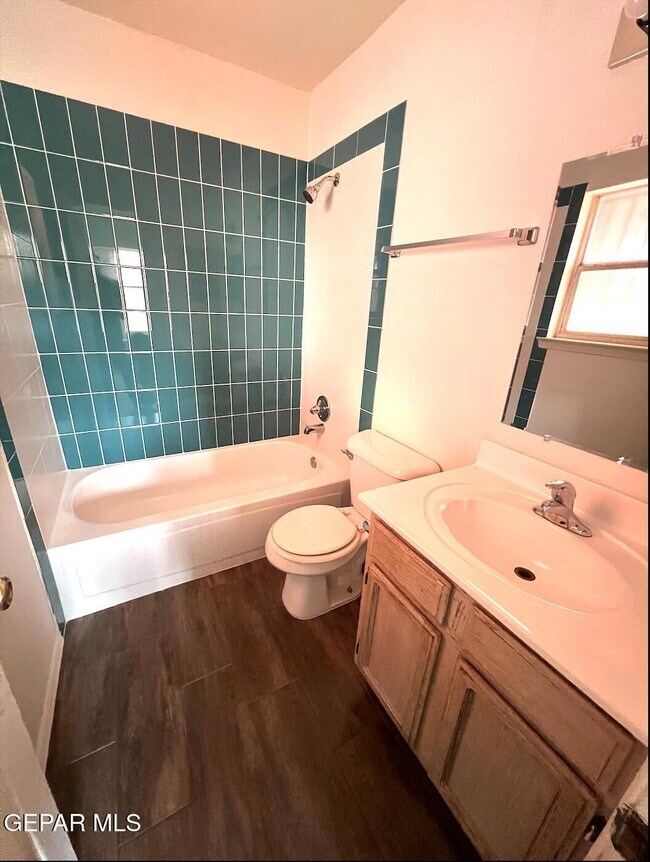 Building Photo - 11501 Cree Ct