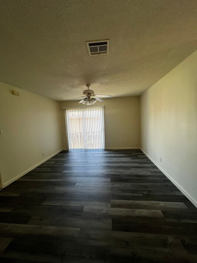 Building Photo - 5335-37 CASTLE STREET