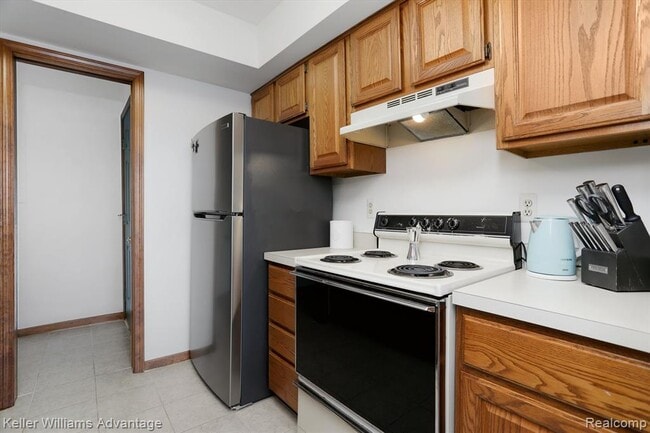 Building Photo - 27320 Sandy Hill Ln