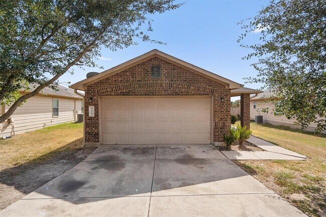 Building Photo - 9009 Southwick Dr
