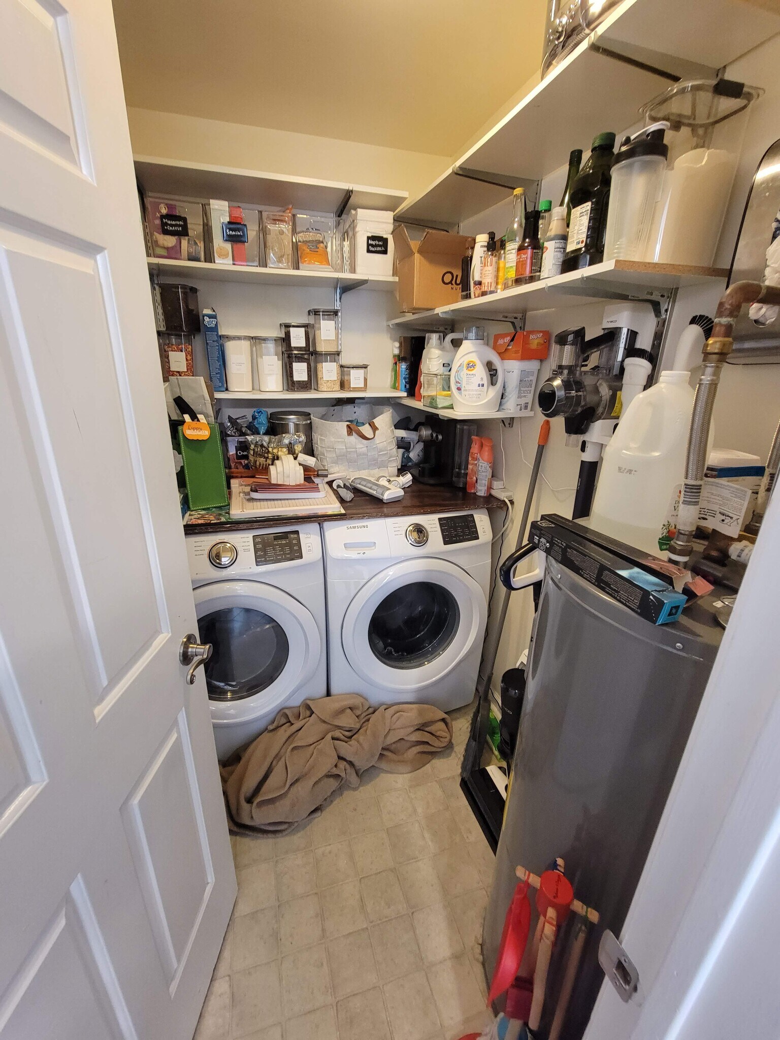 Laundry/Pantry - 555 Coventry Lane