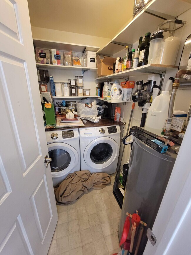 Laundry/Pantry - 555 Coventry Lane