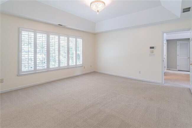 Building Photo - 5491 Oxford Chase Way