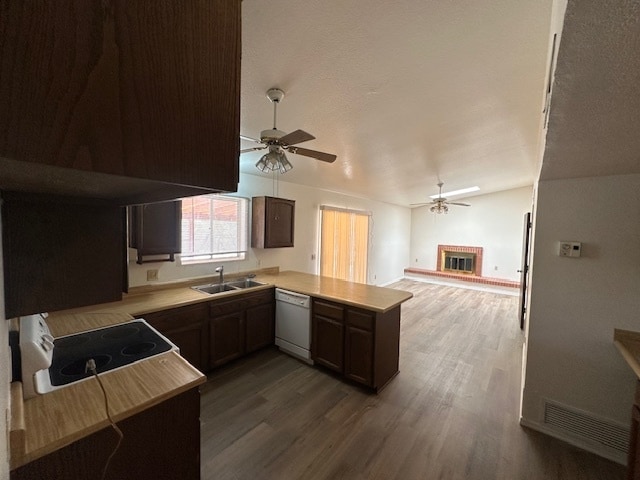 Building Photo - HOUSE FOR RENT